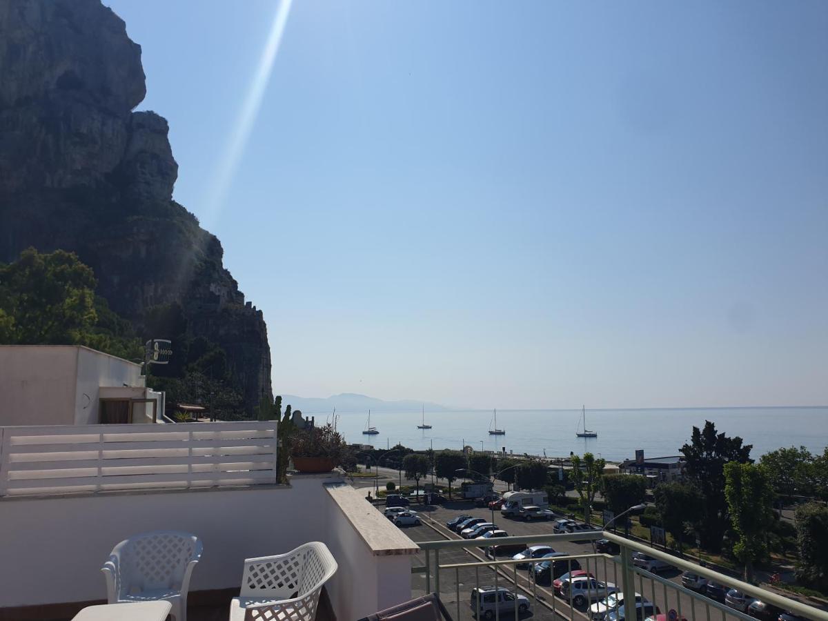 Reale Apartments Terracina Zewnętrze zdjęcie